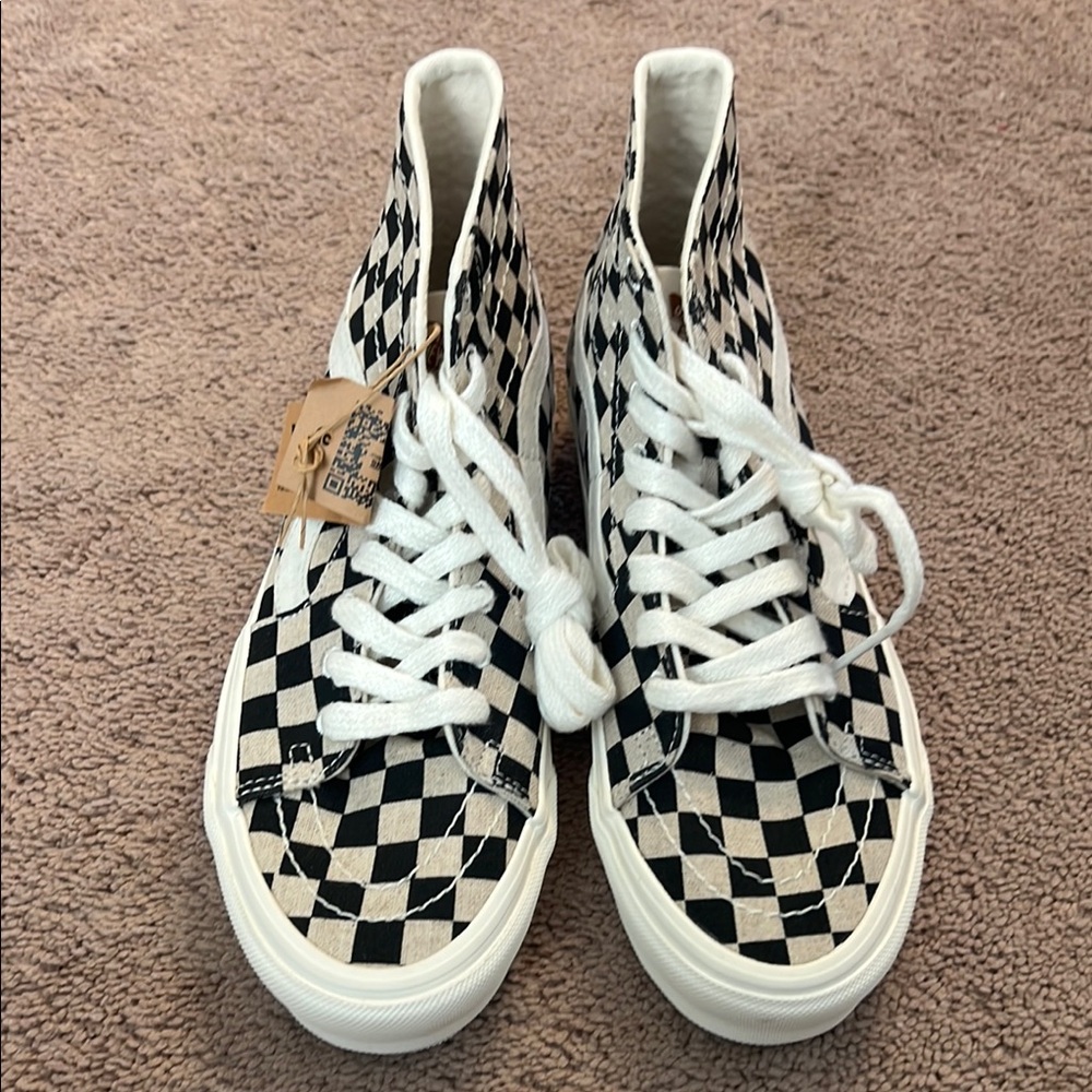 NWT Vans Checkerboard High-Top Sneakers